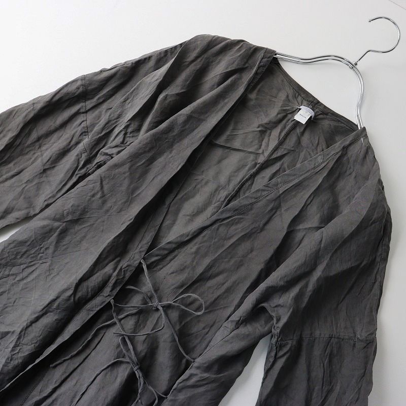 チャコールグレー