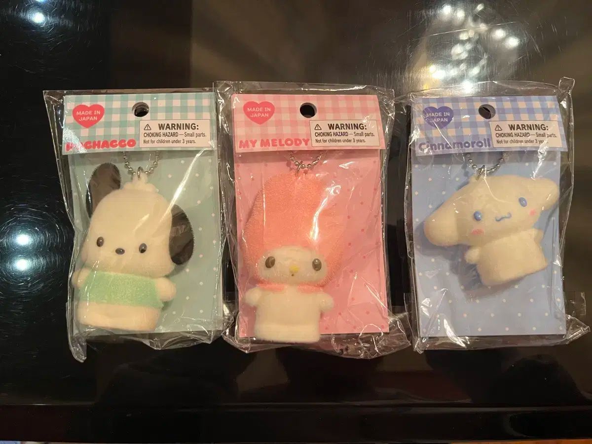 バッチ Sanrio サンリオ ふろき フローキー キーリング ポチャコ マイメロディー シナモロール