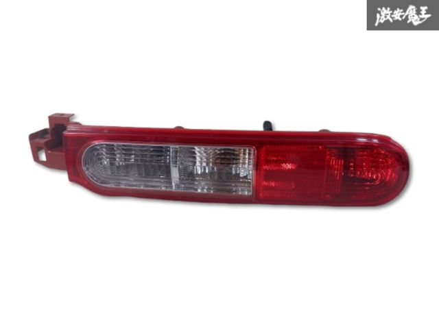 レンズ割れ無し!!】日産 NISSAN 純正 Z12 キューブ テールライト