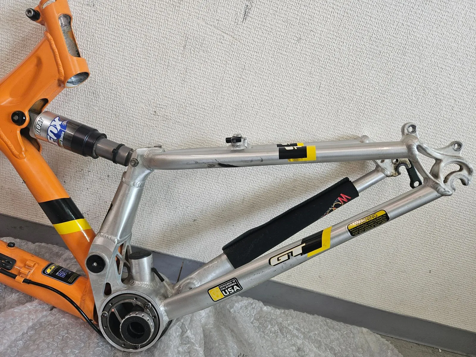 □ GT I-DRIVE 3.0 FS size:S 160-170cm MTBフレーム CHRIS KING 2001 