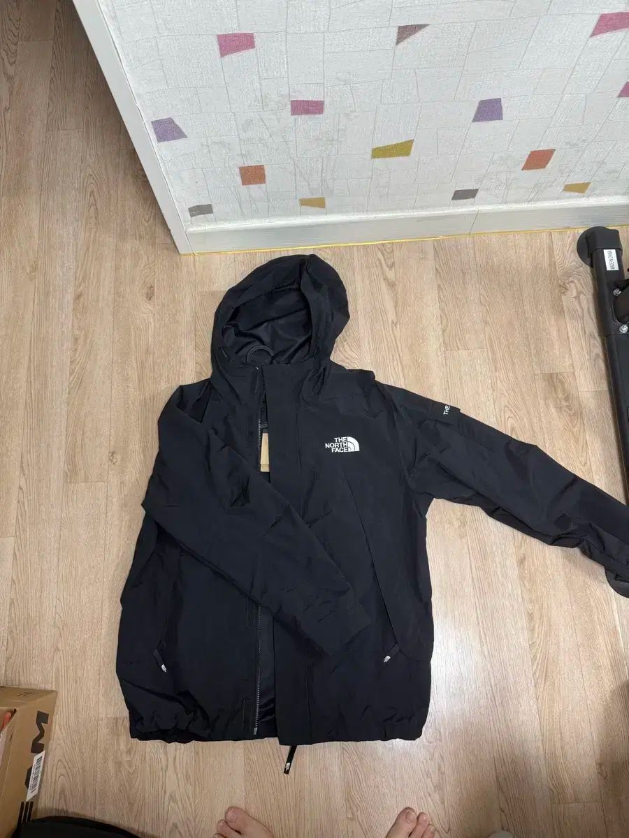 THE NORTH FACE ザノースフェイス ブラック ウィンドブレーカー WHO ジャケット