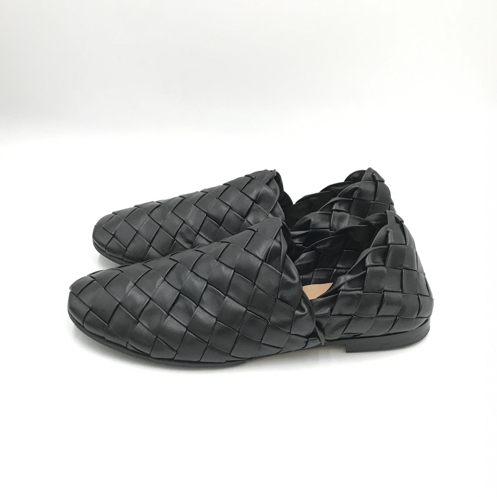 BOTTEGA VENETA ボッテガ イントレチャート スリッポン ブラック