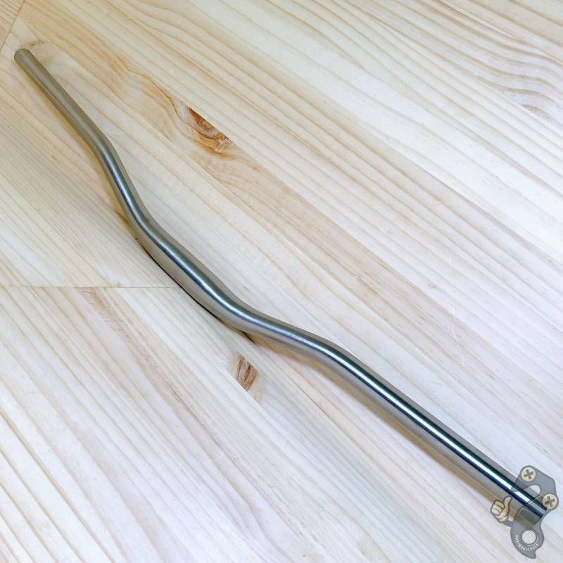 チタン ハンドルバー 31.8mm 740mm ライズ30mm MTB ピスト 軽量 高強度