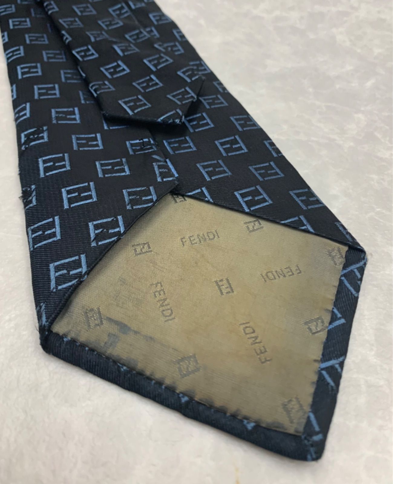 ♦️早い者勝ち・送料無料 ♦️FENDI フェンディネクタイ - メルカリ