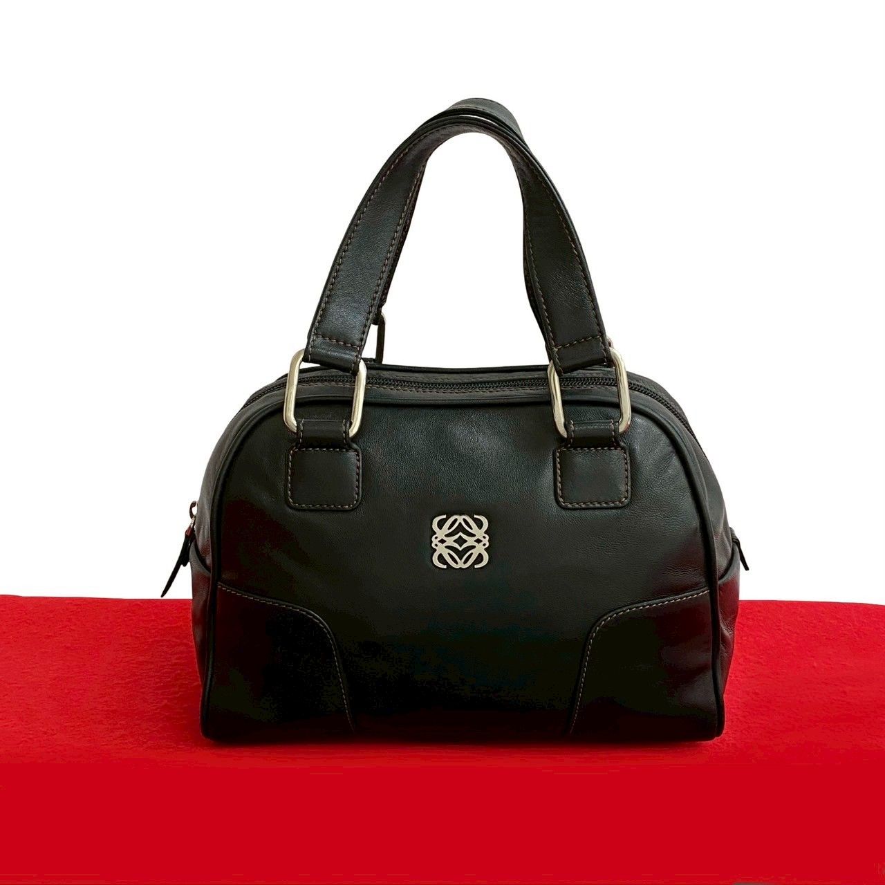 LOEWE ロエベ ボストンバッグ　アナグラム　レザー　ブラック　カデナ LOEWE - 人気♡アナグラム♡デカロゴ♡ナッパレザー♡LOEWE
