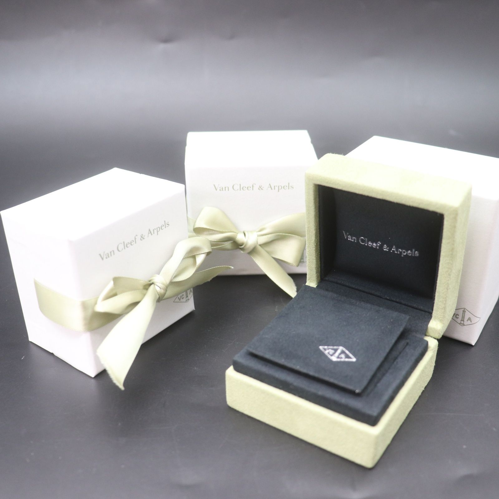 【新品・未使用】Van Cleef & Arpels アクセサリーポーチ×3点 ヴァンクリーフアクセサリーケース3点 Van Cleef & 新品・未使用