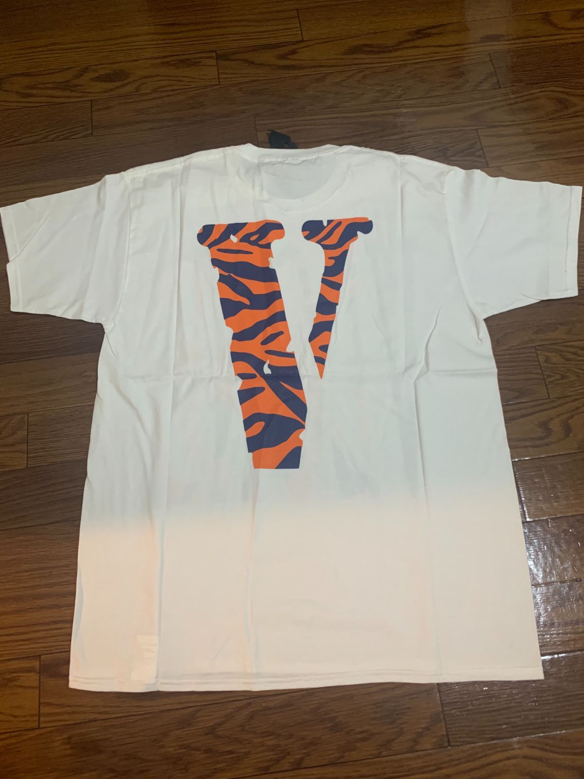 定価¥17,000】VLONE VLOGO SS TEE白/青/TIGER M - ☆ヨコタツ市場