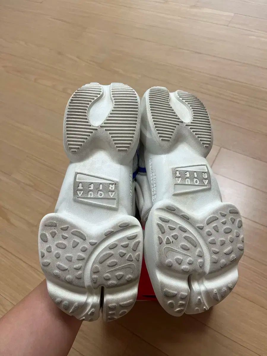 アクア リフト