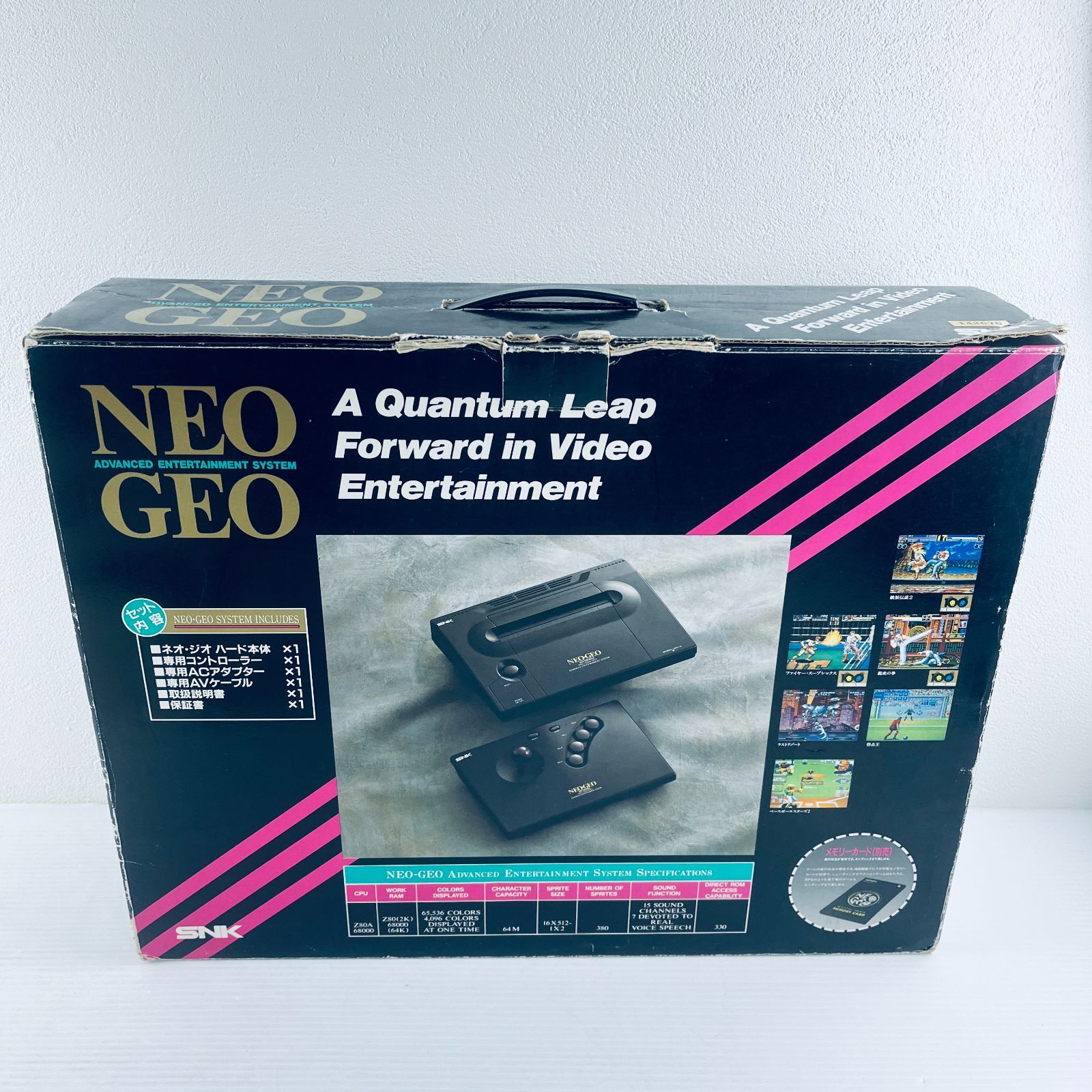 ◇083【動作OK／3点セット】SNK NEOGEO NEO-AEC 本体 アケコン メモリーカード 外箱 内箱 取扱説明書 保証書 ACアダプター AVケーブル ネオジオ ハード コントローラー