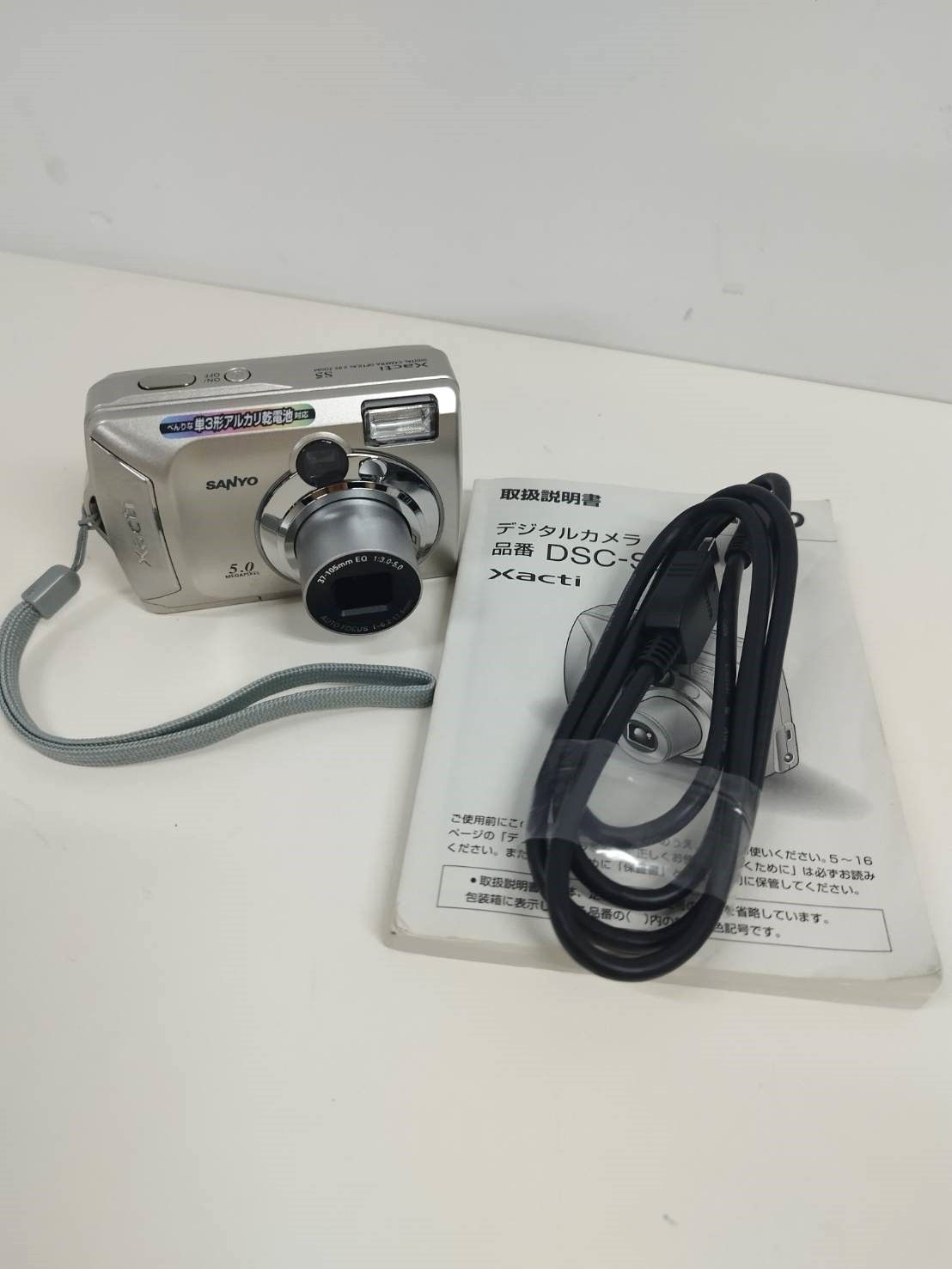 SANYO Xacti DSC-S5 デジタルカメラ - メルカリ