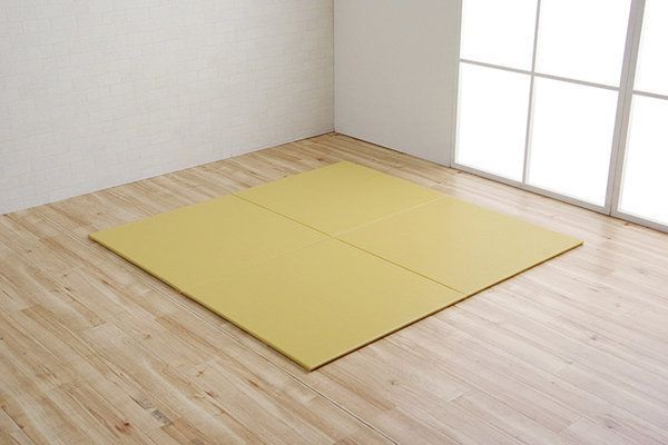 約140×210cm 約70×70cm