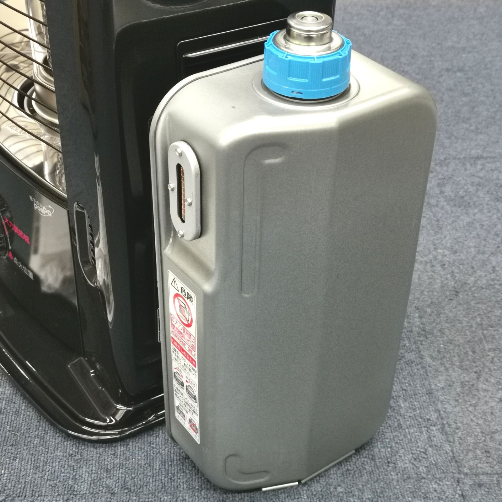 ほぼ未使用 TOYOTOMI トヨトミ 石油ストーブ RSX-230 黒 ブラック 21年