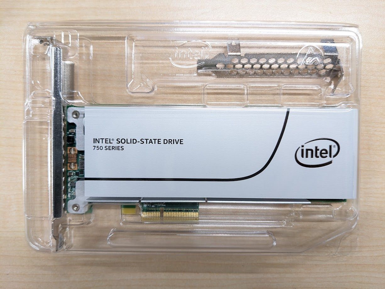 新品未使用Intel 400GB MLC SSD PCI-E 3.0 750 | ヤマダウェブコム