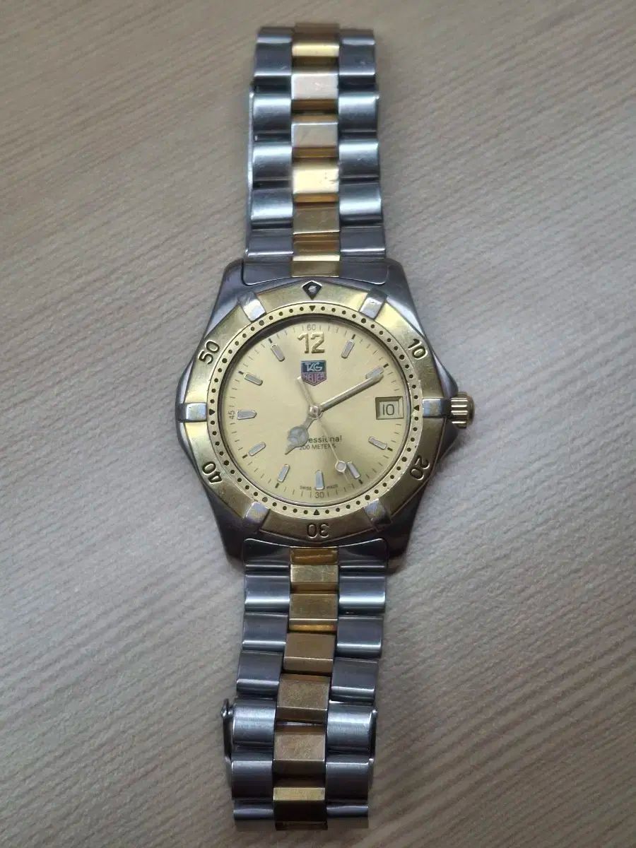 TAG Heuer(タグホイヤー) プロフェッショナル ヴィンテージ 時計 タグ