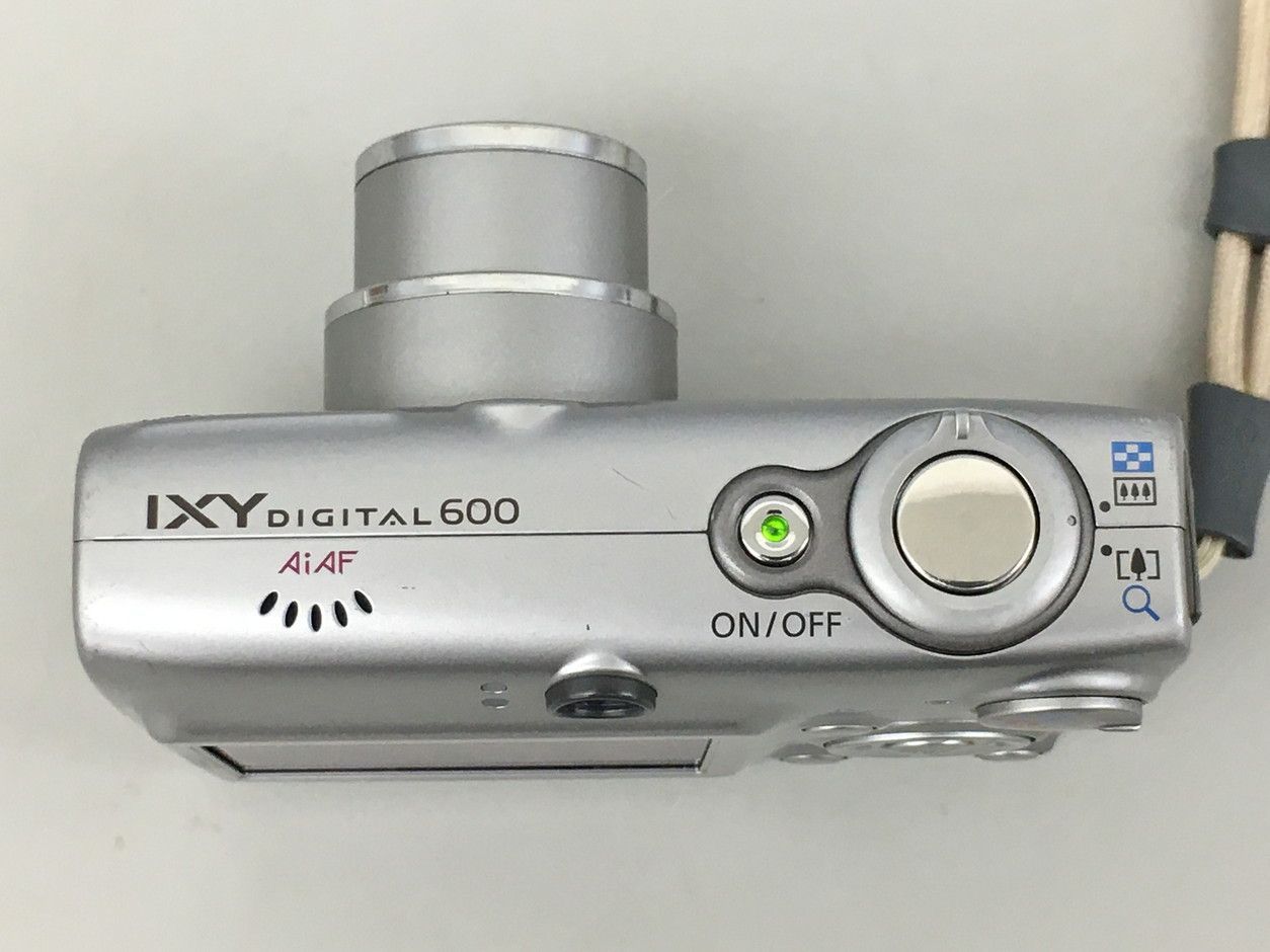 コンパクトデジタルカメラ IXY DIGITAL 600 PC1114 キヤノン Canon 710