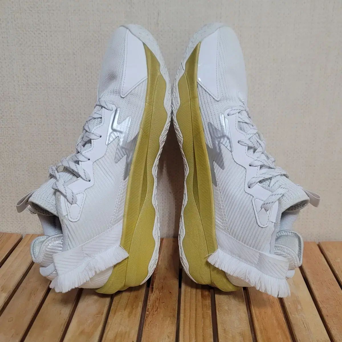 バスケットシューズ