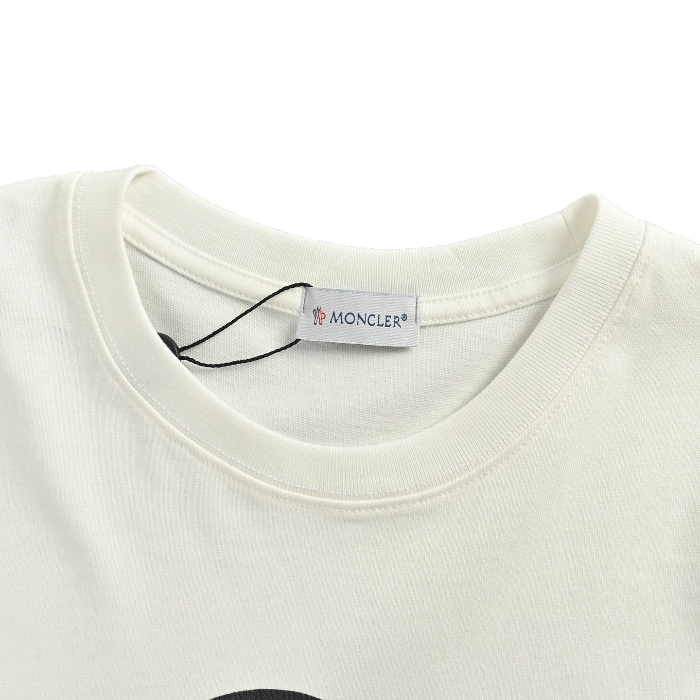【MONCLER】25SS ロゴプリント Tシャツ MONCLER 25SSモデル モンクレール ワッペンロゴ 半袖Tシャツ