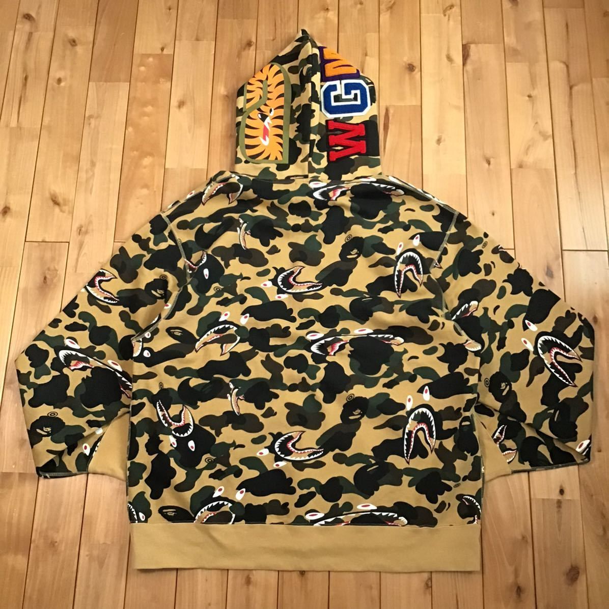 大人気 ☆XL☆ 1st camo yellow シャーク パーカー shark full zip ...