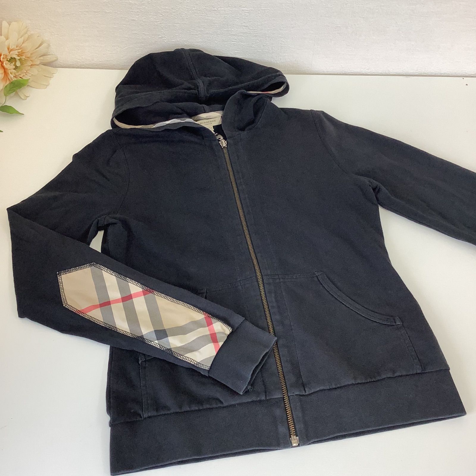 BURBERRY LONDON バーバリー ジップアップパーカー ブラック M BURBERRY LONDON バーバリー ジップアップパーカー ブラック M
