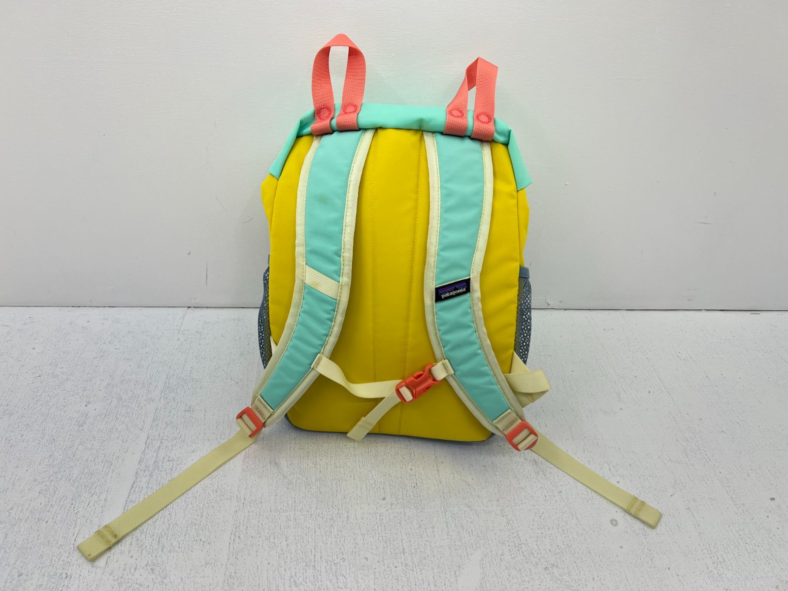 パタゴニア キッズ・レフュジート・デイパック 12L 新品未使用　キッズリュック Amazon.co.jp: 47890 COR キッズ レフュジート デイパック 12L