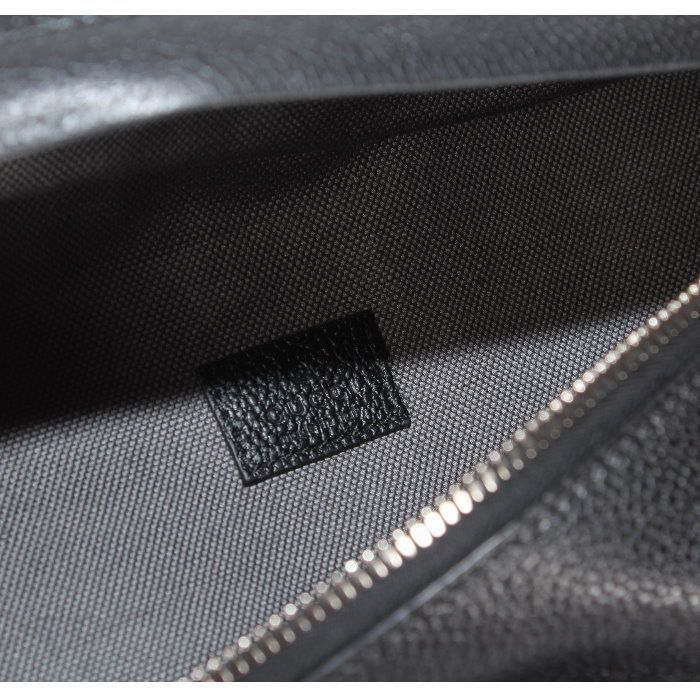 【新品・未使用】GUCCIグッチ　ポーチ クラッチバッグ　ブラック　モノグラム GUCCI グッチ GG ナイロンポーチ クラッチバッグ ウェブライン
