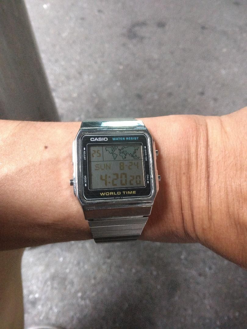 ビンテージ　A300U◆カシオ デジタル ワールドタイム ビンテージ A300U◇カシオ デジタル ワールドタイム - メルカリ