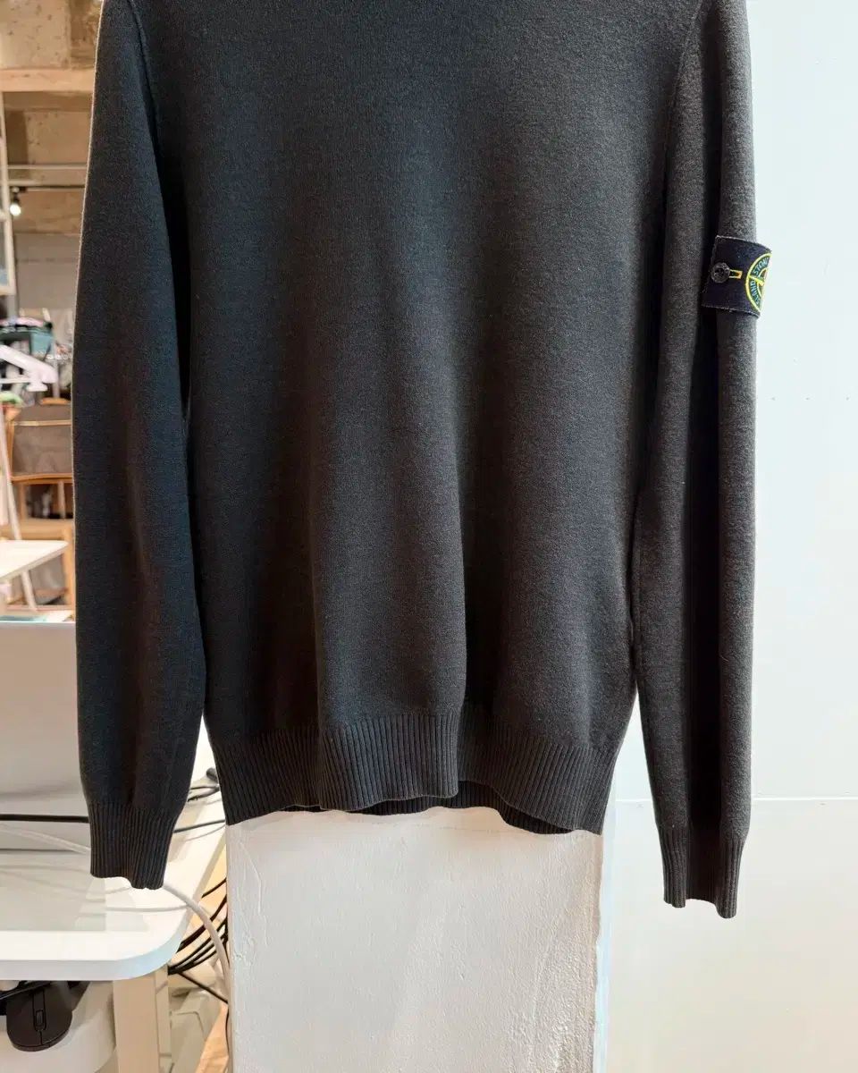 STONE ISLAND(ストーンアイランド) カーキオリーブ ワッフェンパッチ 