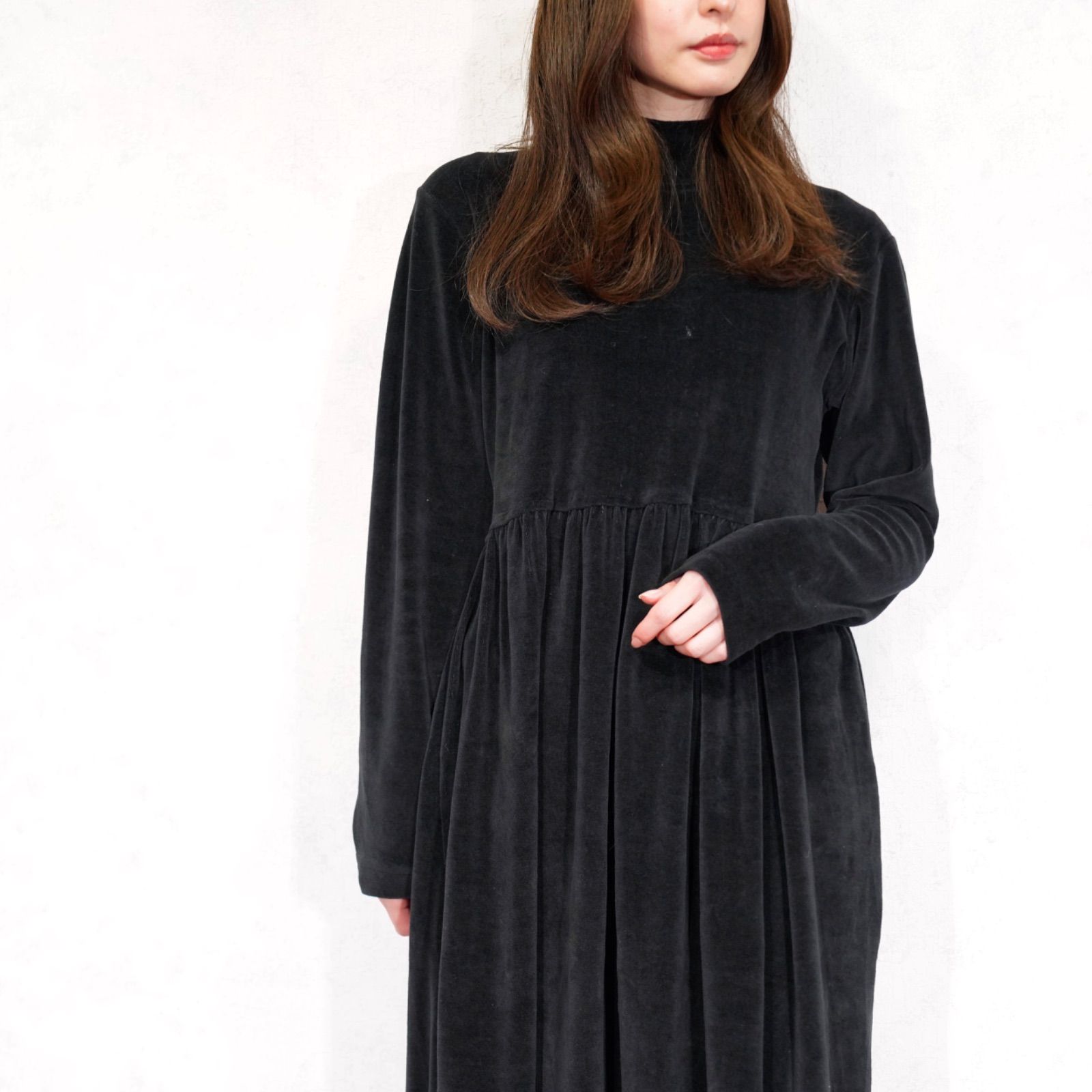 USA VINTAGE ERIKA-COMPANY BLACK COLOR DESIGN VELOUR ONE PIECE アメリカ古着ブラック デザインベロアワンピース