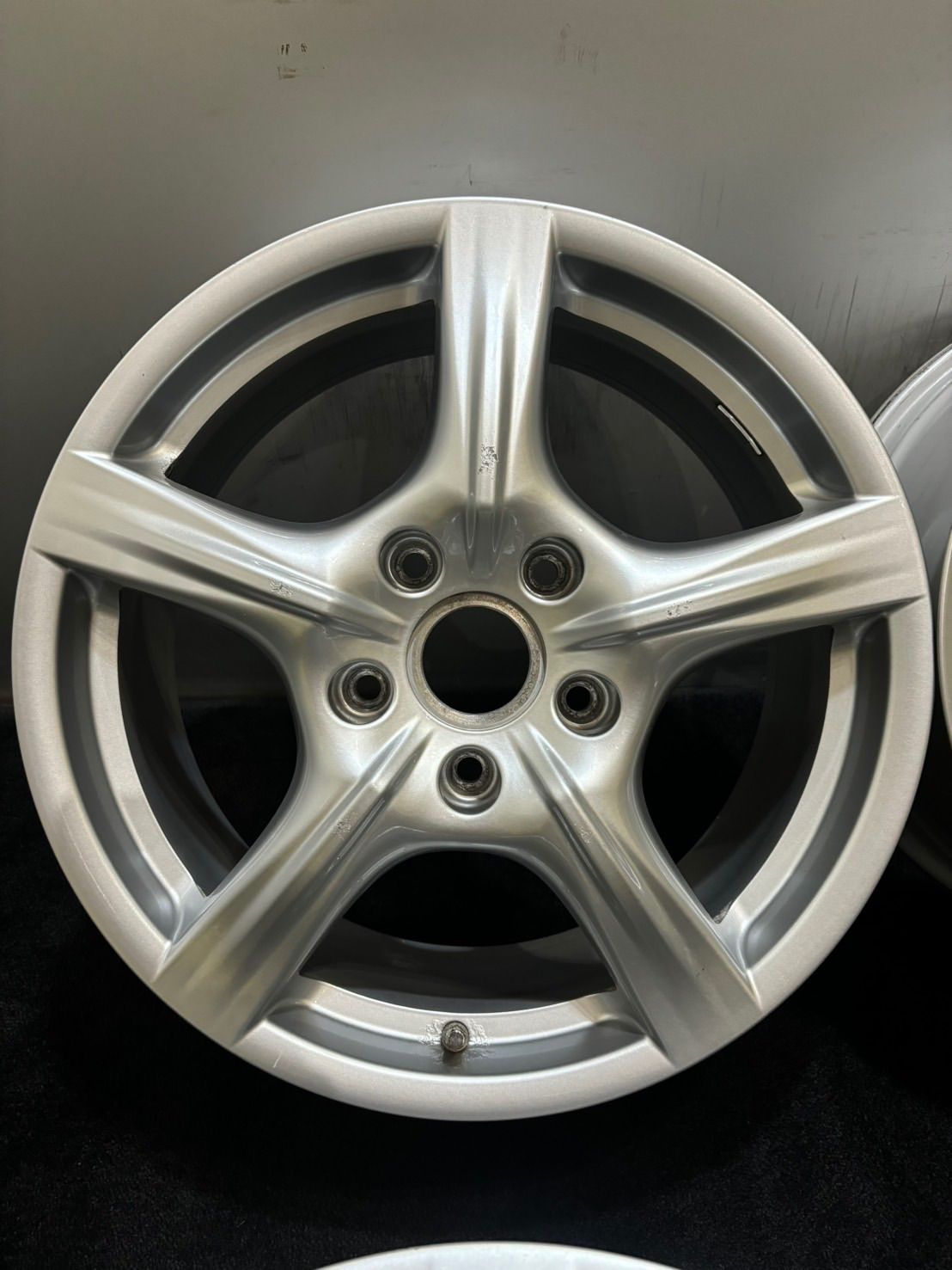 アルミホイール