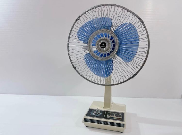 昭和レトロ SANYO レトロ扇風機 お座敷専用 - メルカリ