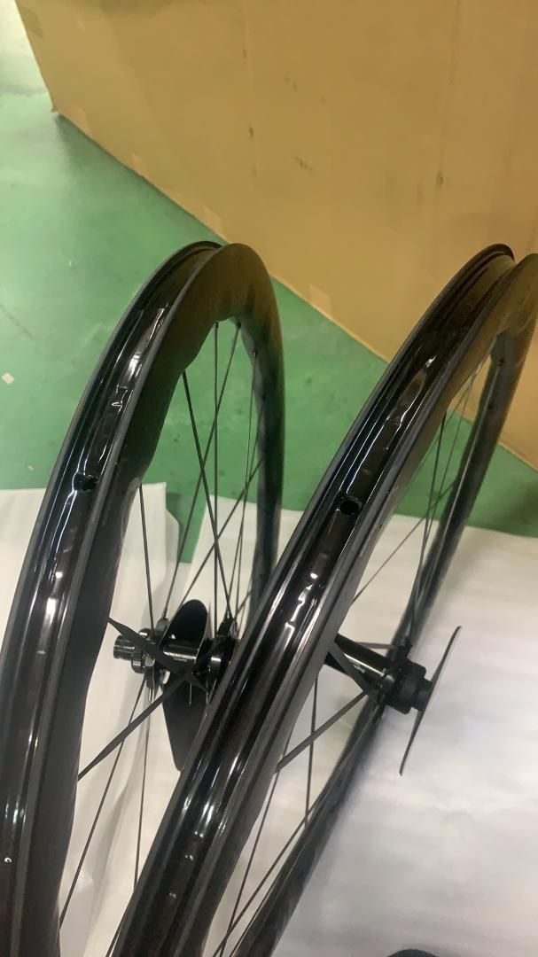 SUPERTEAMカーボンスポークディスクブレーキ50mmチューブレスカー --521181