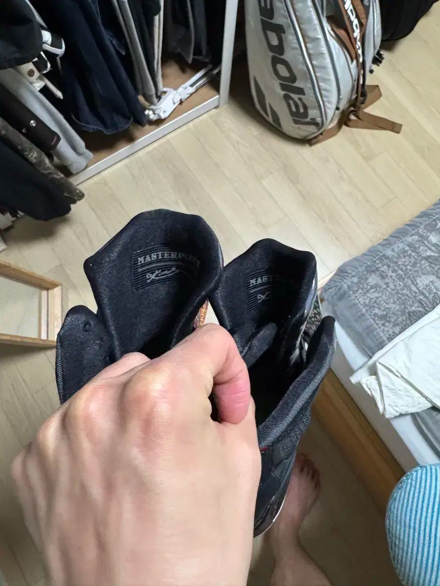 NIKE