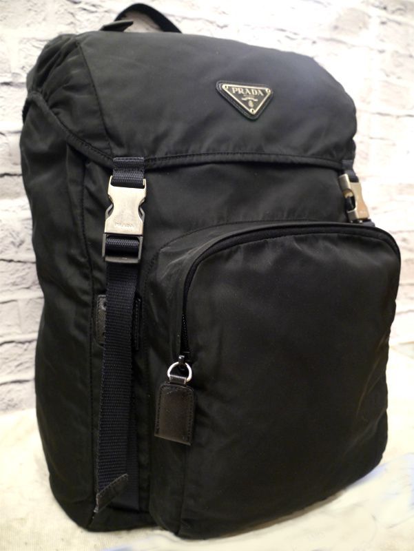 限定価格 ◆PRADA プラダ 2VZ135 大容量 男女可 テスート ナイロン リュック バックパック ロックサック 黒◆  使い勝手の良さで人気再燃の定番モデル リュック/バックパック