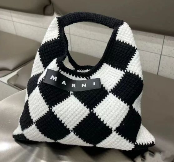 新品 未使用 MARNI マルニ マーケットスモール テックウール 新品美作 