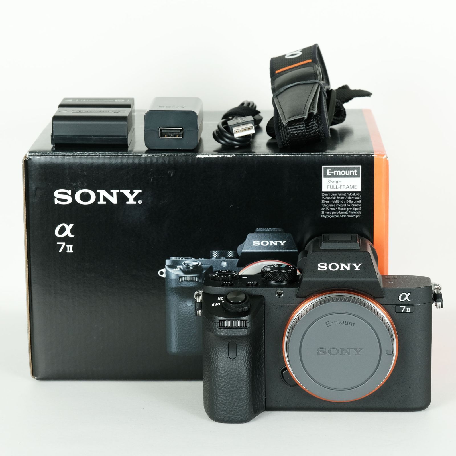 Sony α7 II ＋レンズ2本 バッテリー2個 フラッシュその他備品付き 新品同様｜シャッター数487回｜バッテリー2個付] SONY α7 II