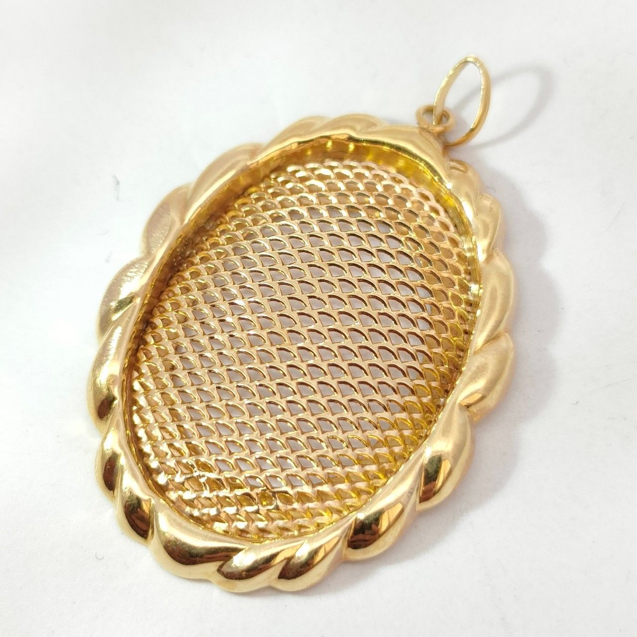 コインペンダントトップ メイプルリーフ金貨 1/10oz 5.2g 18金豪華フレームの純金コイン - 喜平ジュエリーの専門店 FAIRY  CULLET(フェアリーカレット) 新品☆K18(18金)コインデザイン ペンダントトップ10㎜