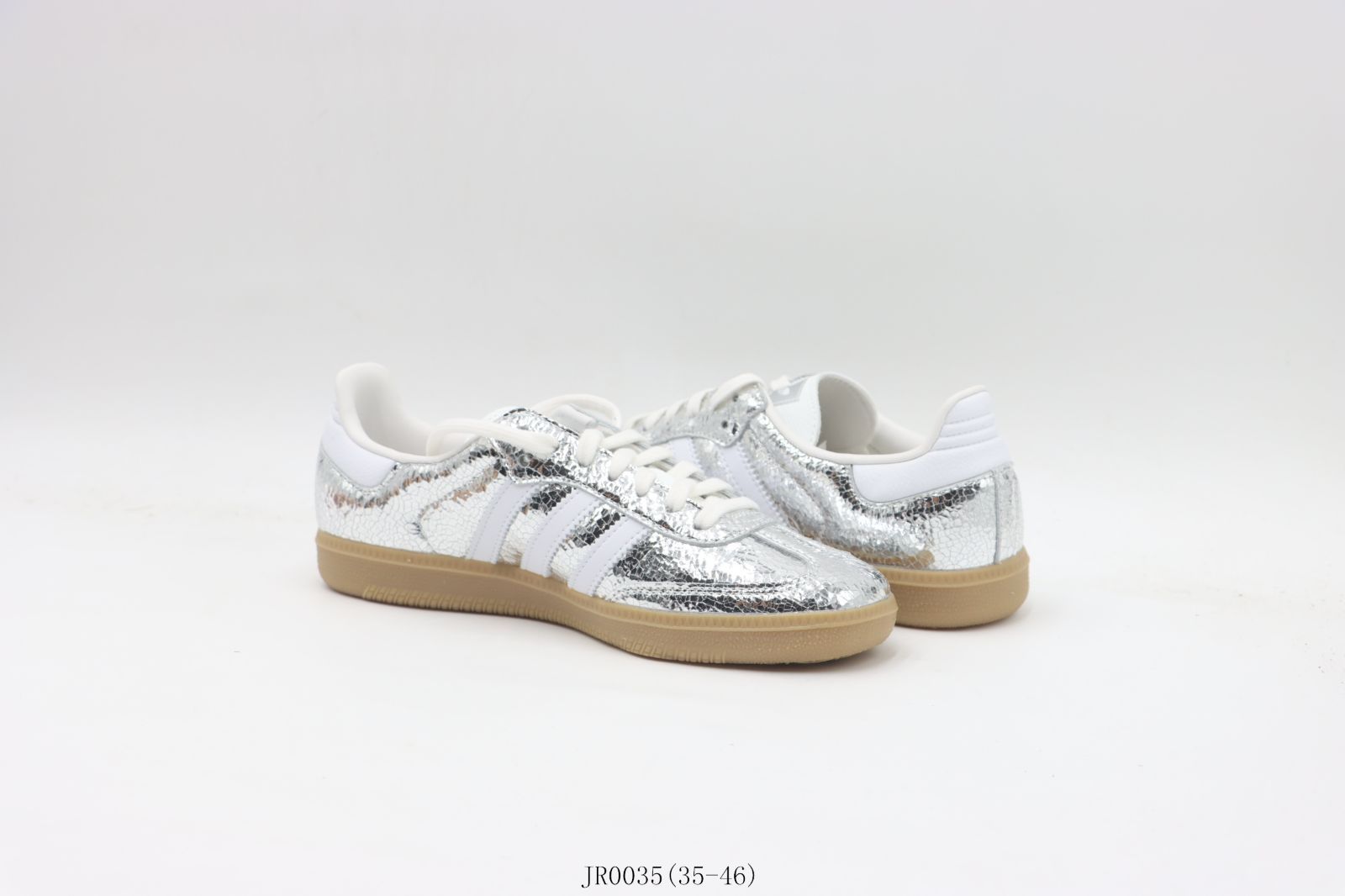 Adidas スケートシューズ