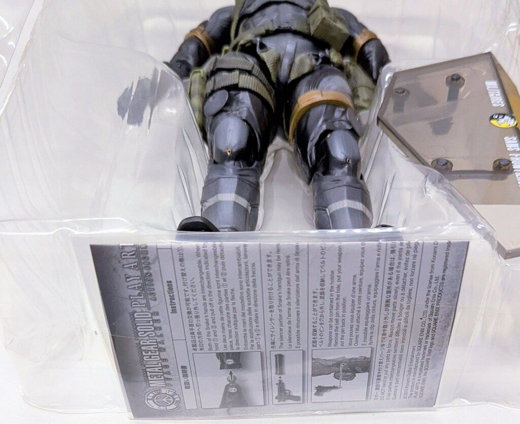 未開封品メタルギアPLAY ARTS改スネークスキーキングスーツver Amazon.co.jp: PLAY ARTS改 METAL GEAR SOLID V THE PHANTOM