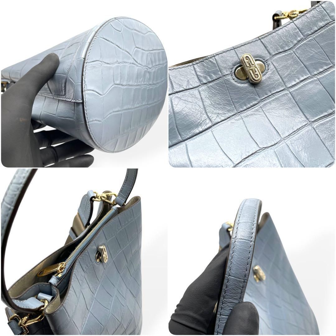 未使用級　FURLA フルラ　ダナエ レザー 2way バッグ ブルー　型押し 未使用級 FURLA フルラ ダナエ レザー 2way バッグ ブルー 型