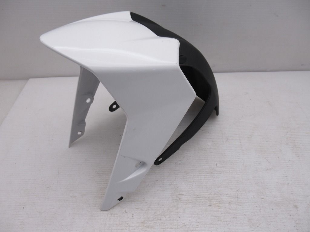 KTM　純正　SUPER　DUKE　125/200/250　フロントフェンダー　２　白　90508010001　