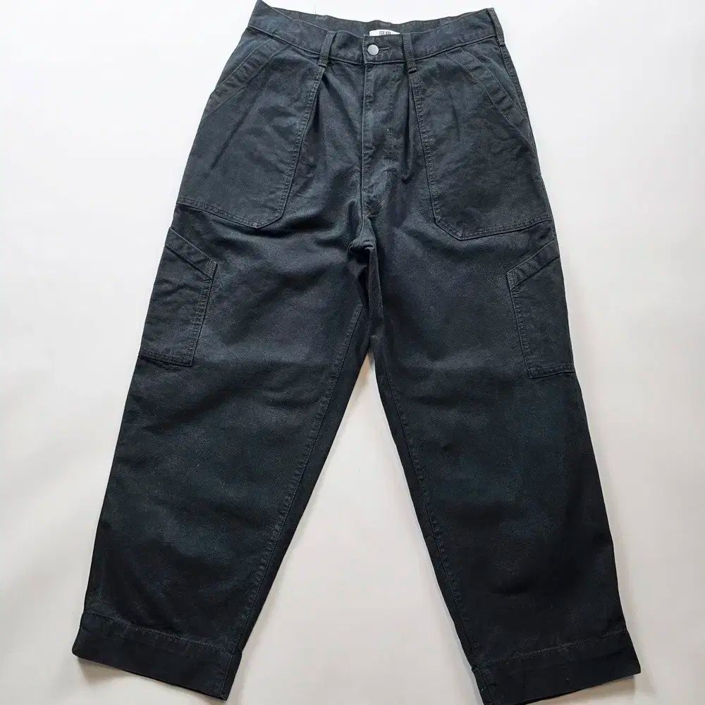【雷市場（ポンジャン）商品韓国直送】 UNIQLO(ユニクロ) カーペンター テーパード サイズ 30 NO 8403