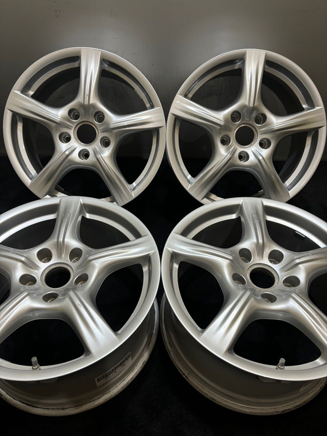 ポルシェ 970 パナメーラ 純正 18インチ 8J 9J 59 53 130 5H アルミホイール 4本 空気圧センサー付 2-K202