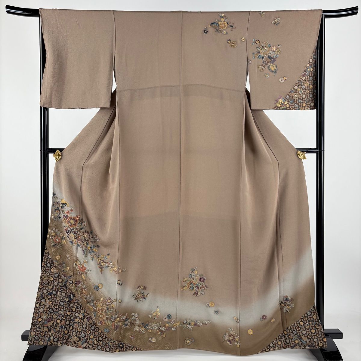 訪問着 身丈163cm 裄丈65cm M 袷 枝花 鳥 金糸 刺繍 薄茶色 正絹 名品