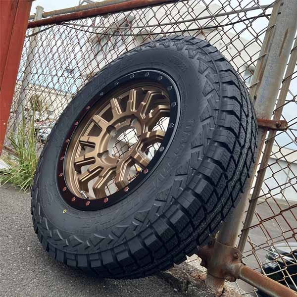 スタッドレス/に　ジムニー　JA22 JB32 JB31 JB64 JB23　に 国産スタッドレス JB64 JB23 JA11 JA22 ジムニー 185/85R16 新品