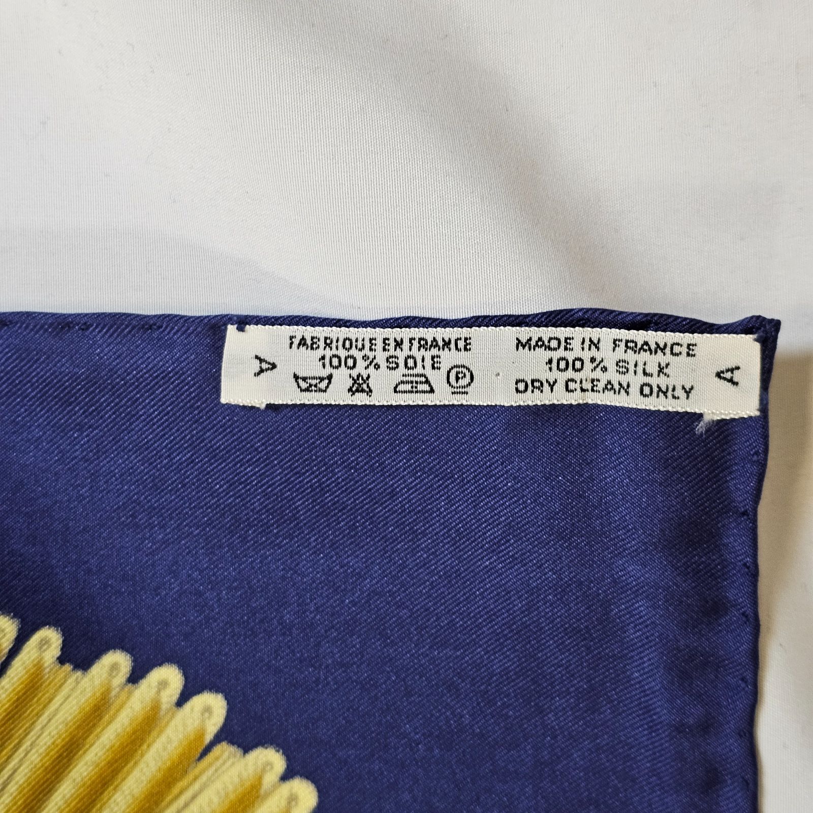 【希少】HERMES エルメス スカーフ サーベル飾り袋 カレ90 エルメス カレ90 Poste et Cavalerie サーベル飾袋 スカーフ