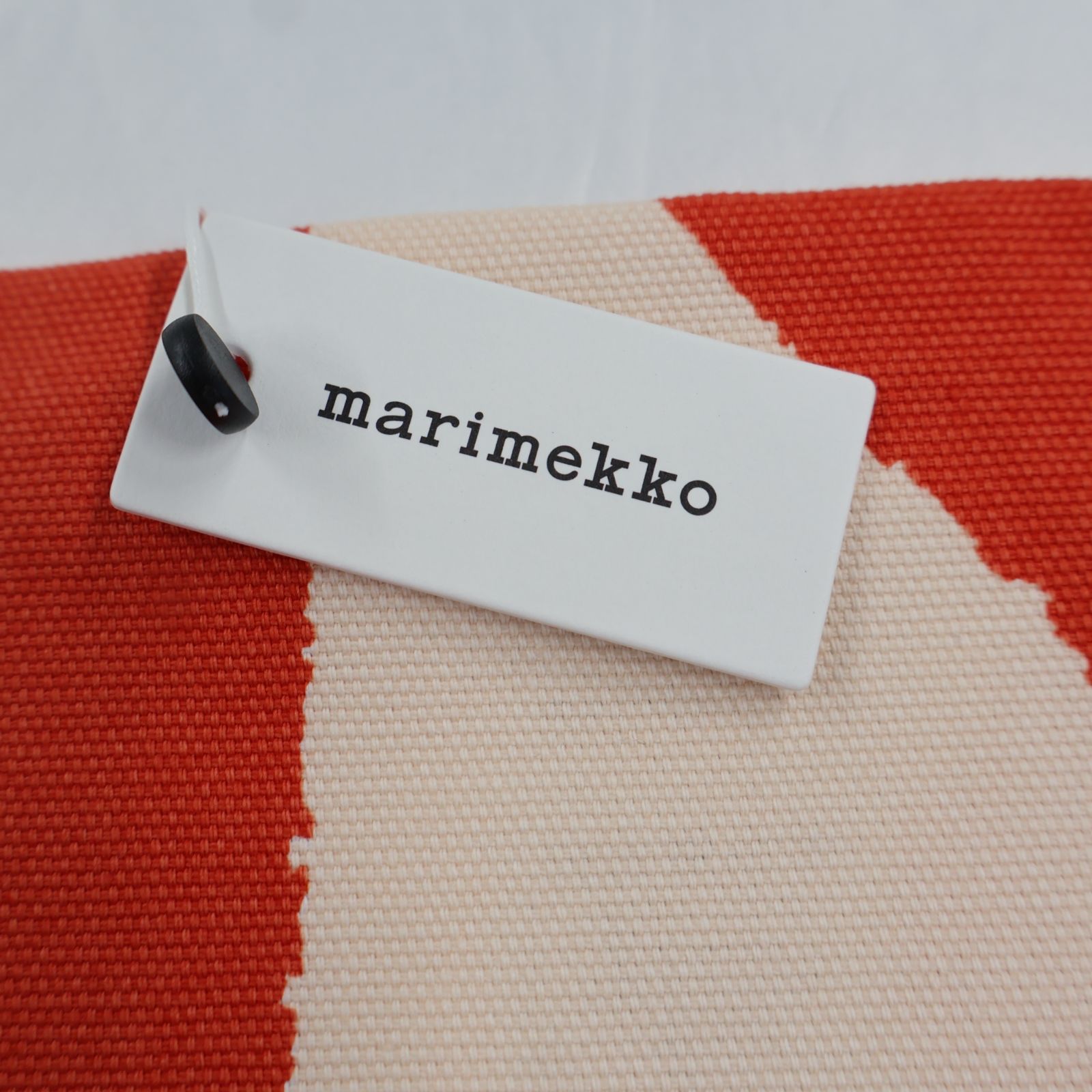 ★新品・未使用★MARIMEKKO クッションカバー　40cm×40cm