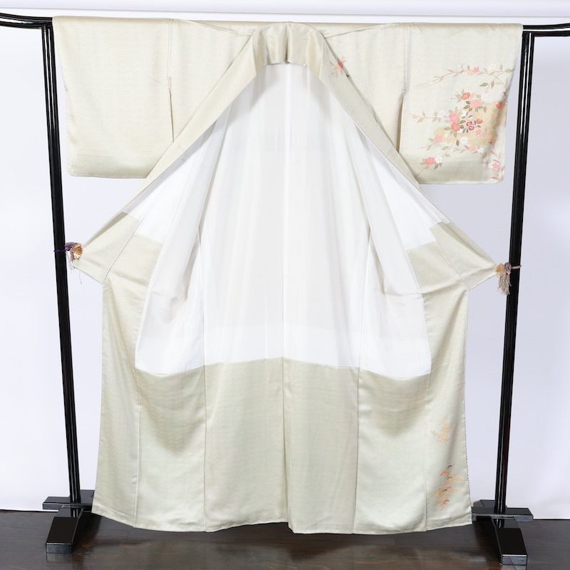 訪問着　新品未使用品　ひわ　珊瑚朱　グリーン　ゴールド　白　花　雪輪　波　京友禅　B836 訪問着 新品未使用品 ひわ 珊瑚朱 グリーン ゴールド 白 花 雪輪 波 京