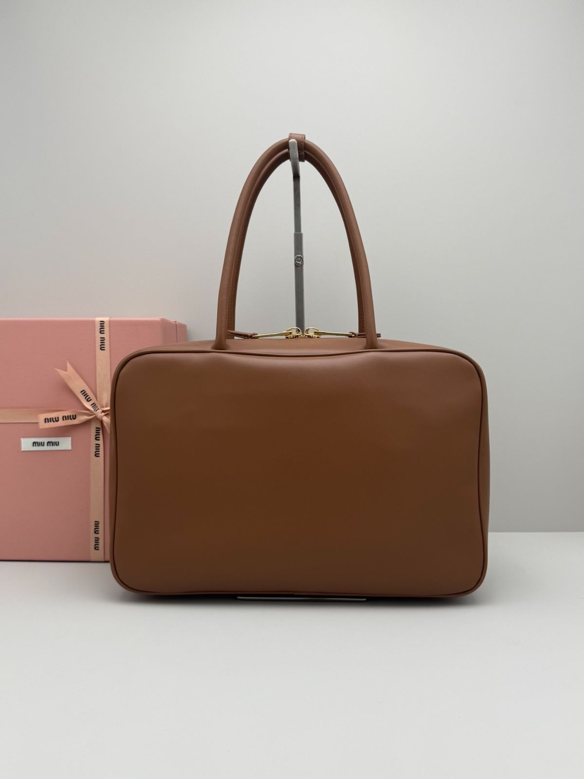 ミュウミュウ 長柄 ブラウン ブリーフケース ハンドバッグ