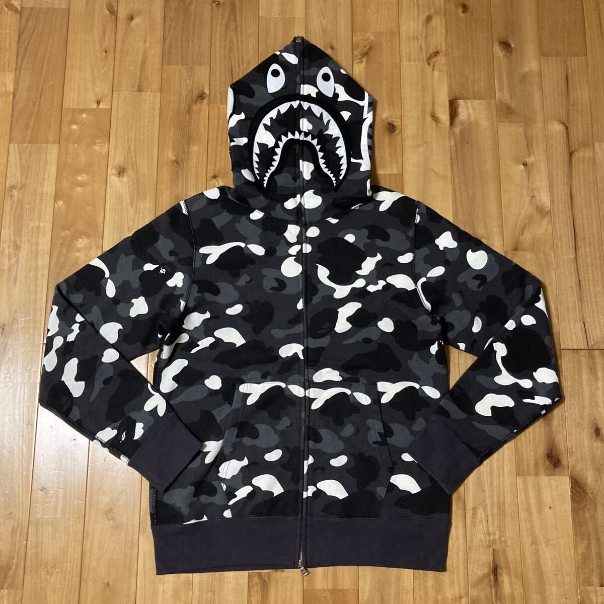 ☆蓄光☆ City camo シャーク パーカー Mサイズ shark full zip hoodie