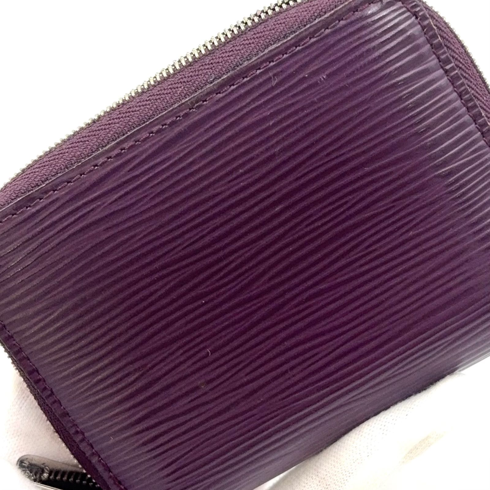LOUIS VUITTON ジッピーコインパース エピ エピ ノワール レザー